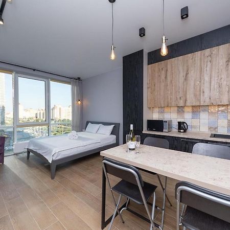 Stylish Panoramic Apartments. Smartplaza. Metro Minskaya Kijów Zewnętrze zdjęcie
