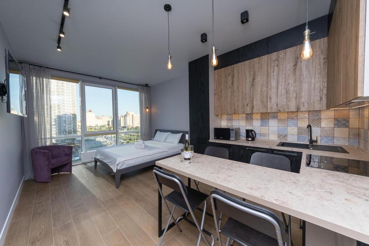 Stylish Panoramic Apartments. Smartplaza. Metro Minskaya Kijów Zewnętrze zdjęcie