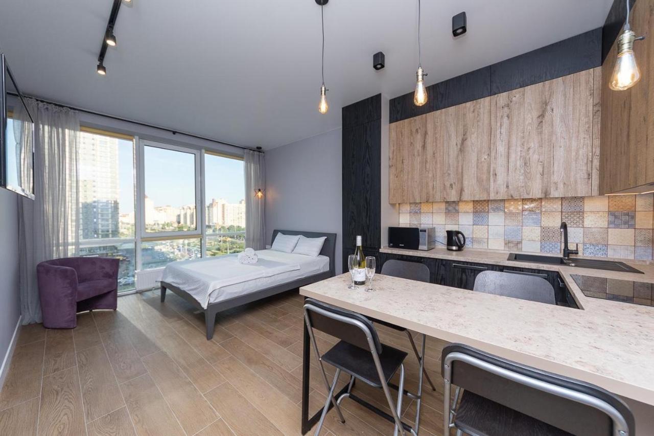 Stylish Panoramic Apartments. Smartplaza. Metro Minskaya Kijów Zewnętrze zdjęcie