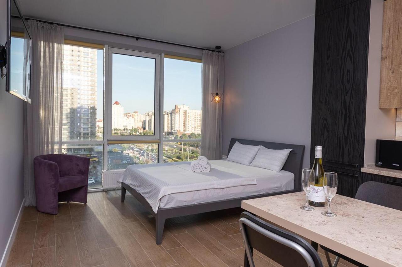 Stylish Panoramic Apartments. Smartplaza. Metro Minskaya Kijów Zewnętrze zdjęcie